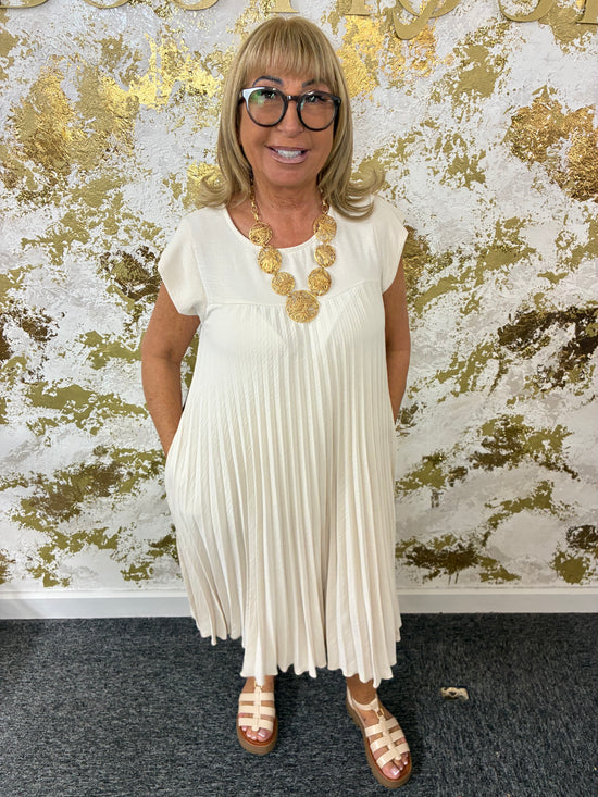 Lizzy short