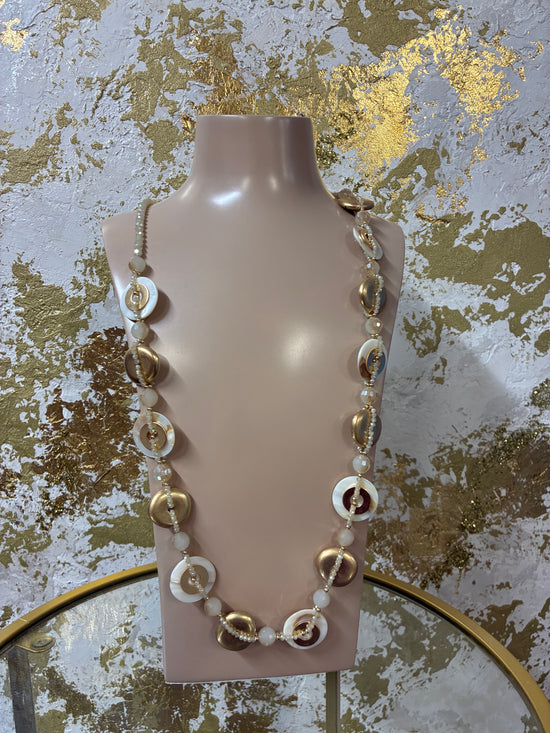 Holly necklace