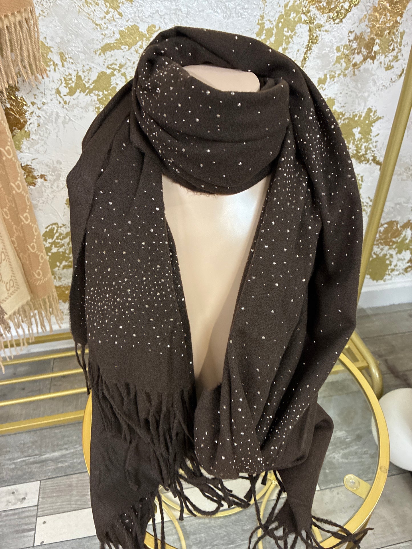 Diamond scarf