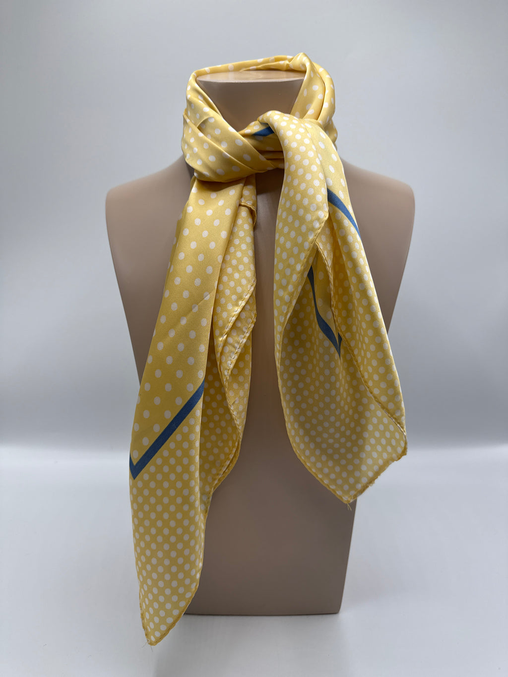 Silk neck tie