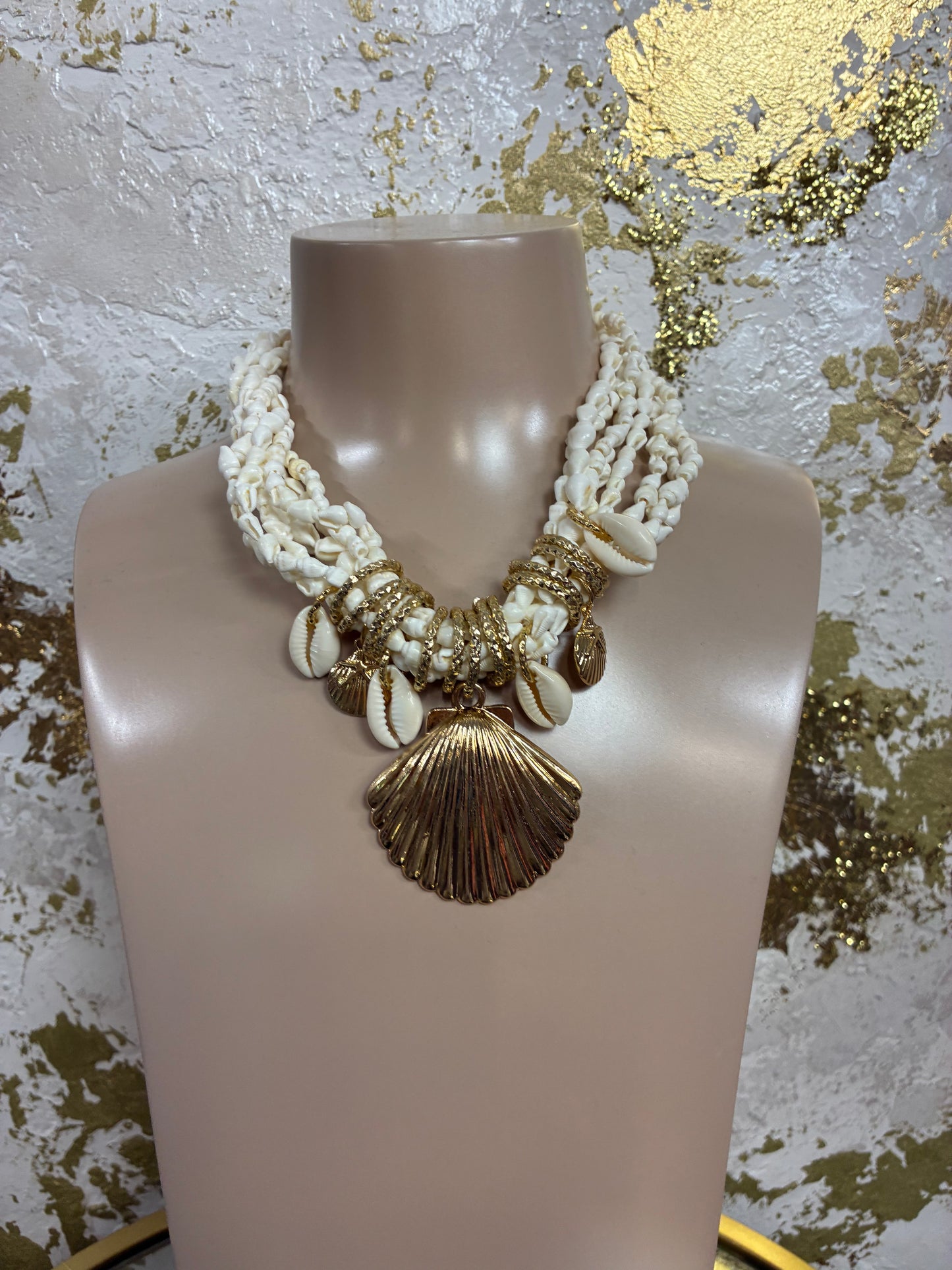 Debbie necklace