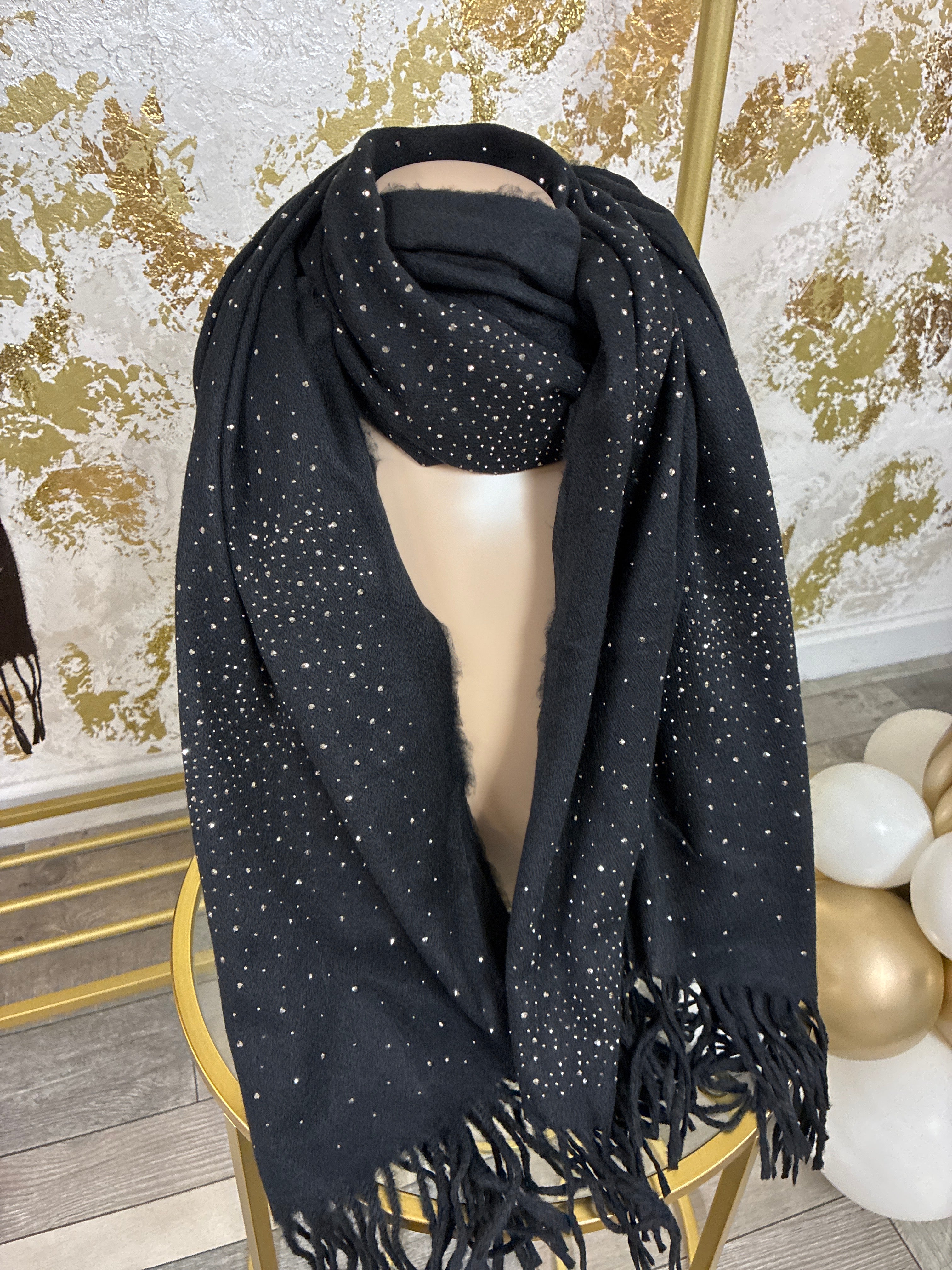 Diamond scarf