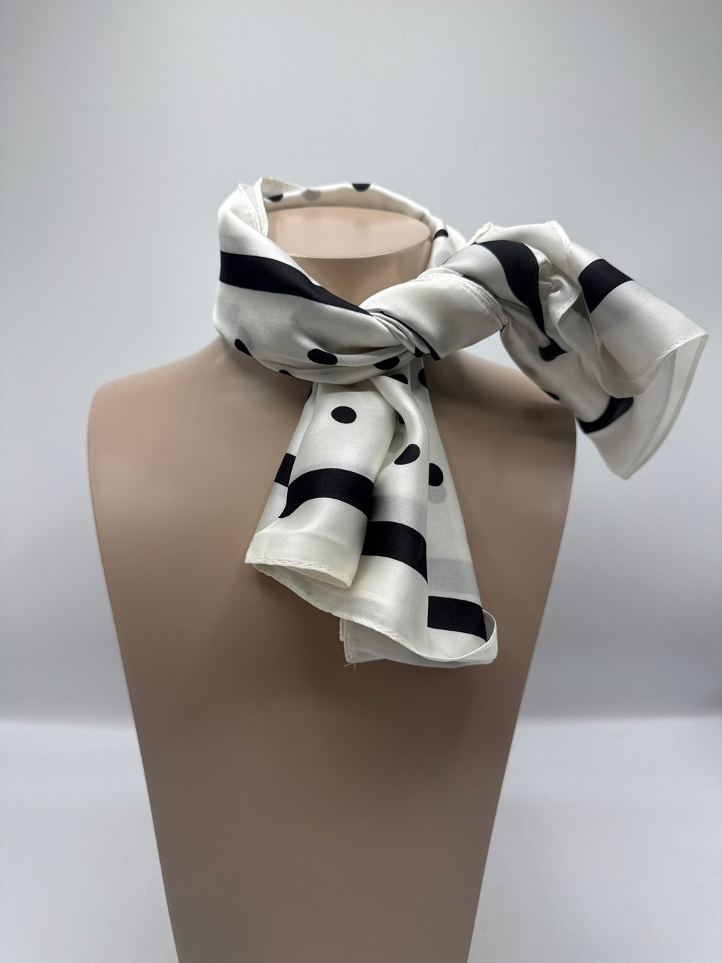 Silk neck tie