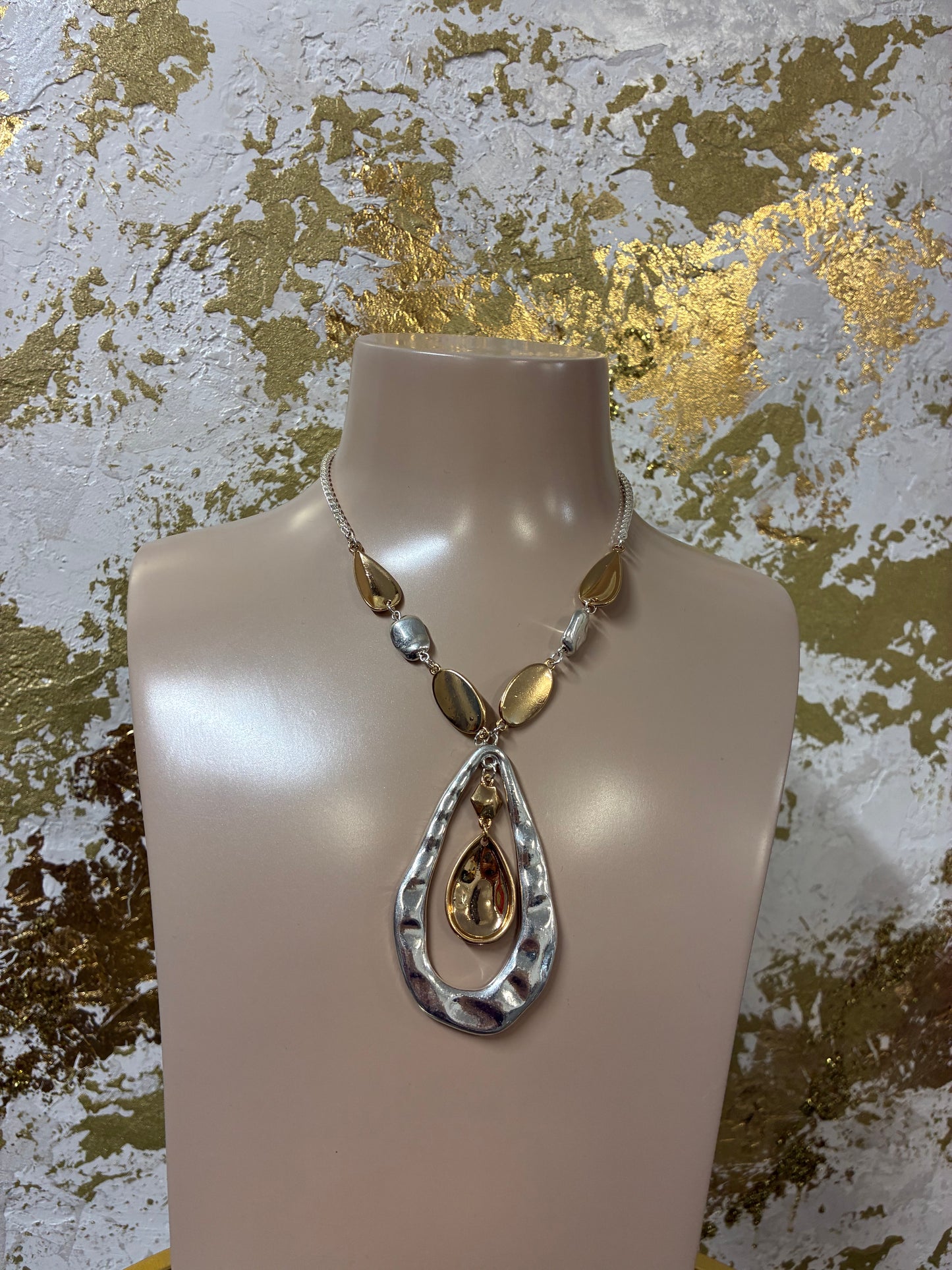 Wendy necklace