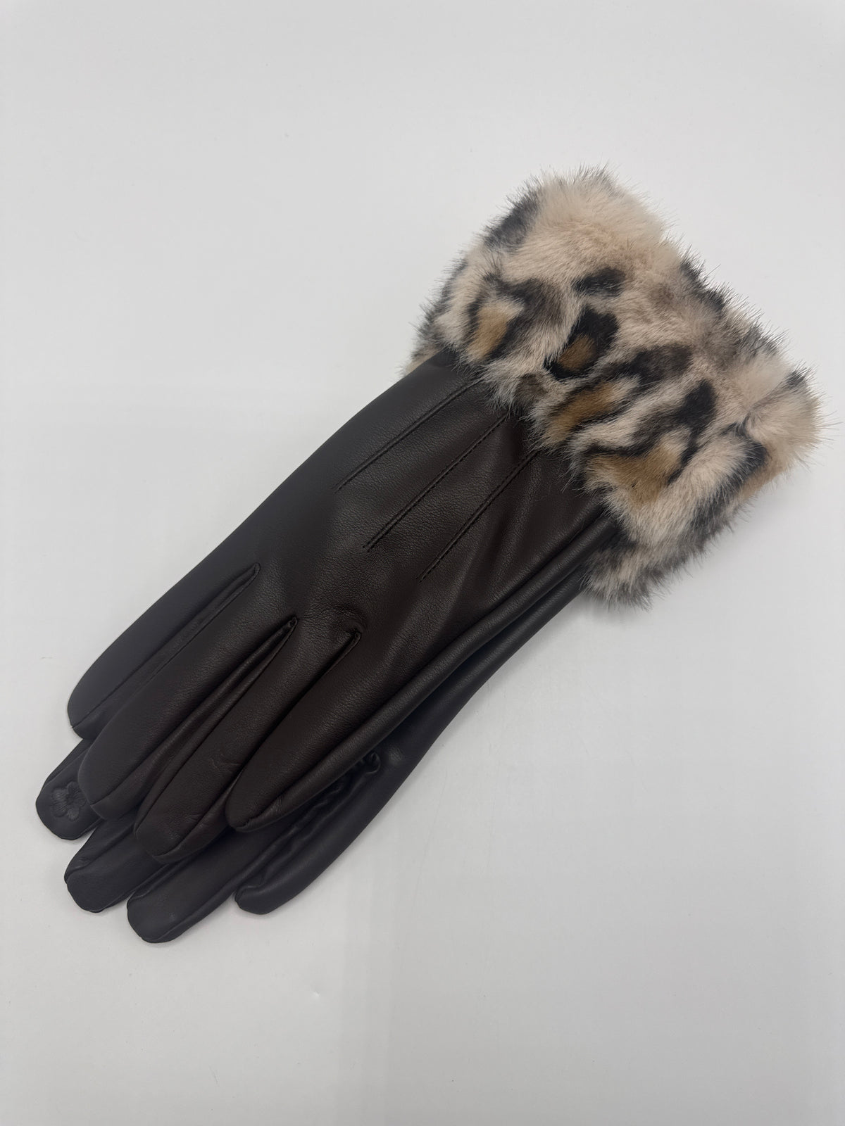 Leopard gloves
