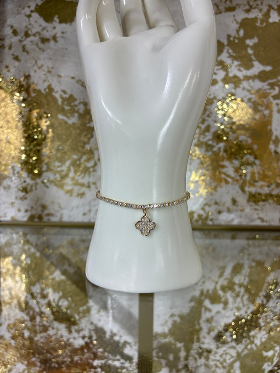Clover bracelet