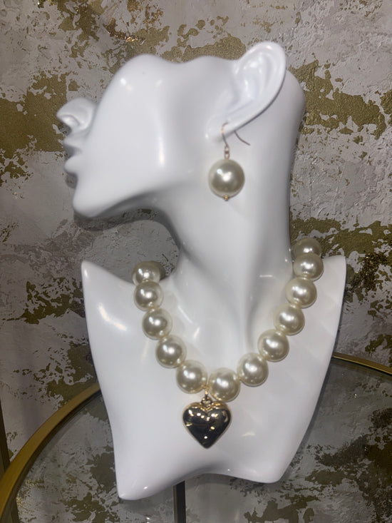 Pearly heart necklace  and earrings