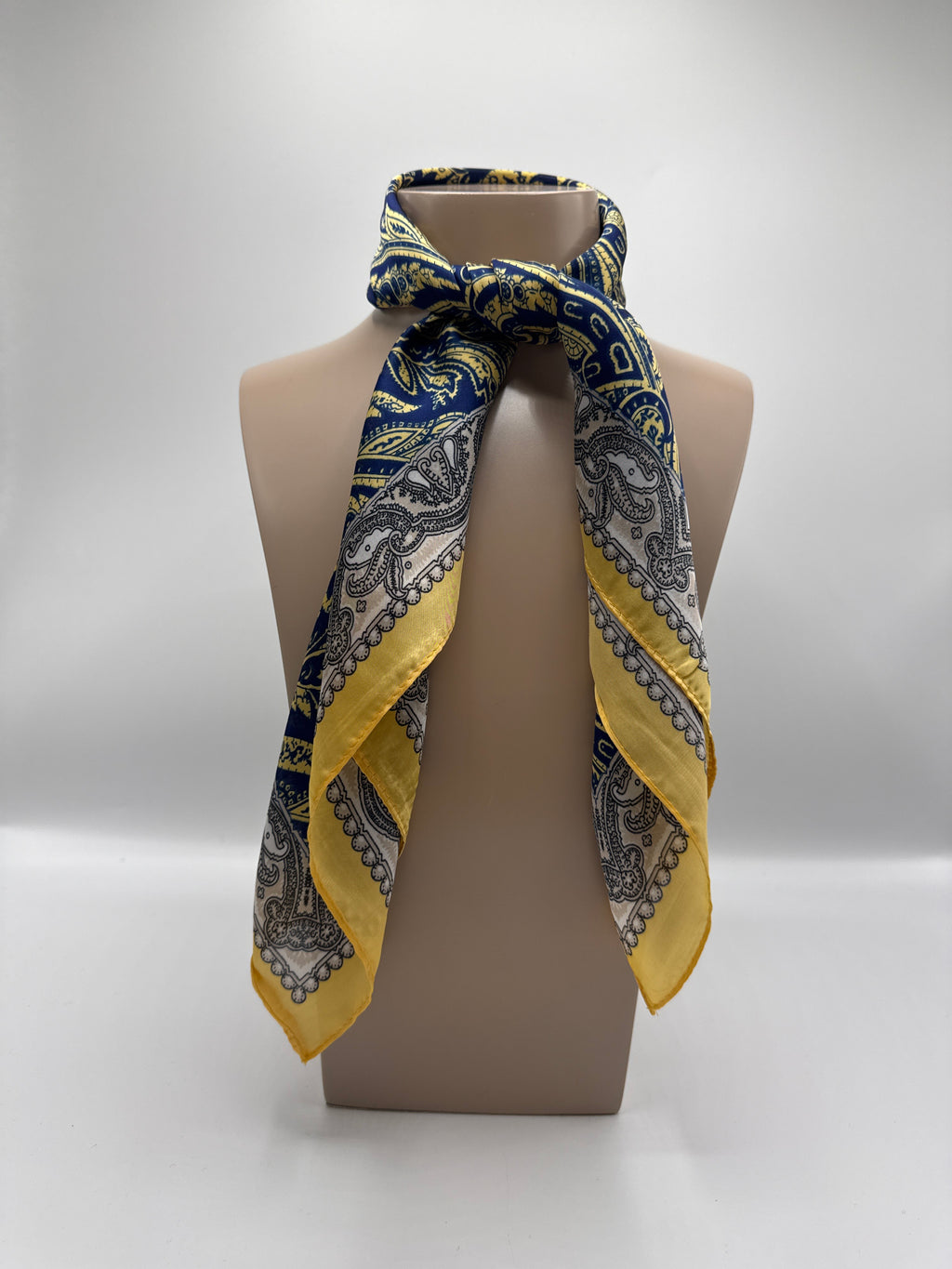 Silk neck tie