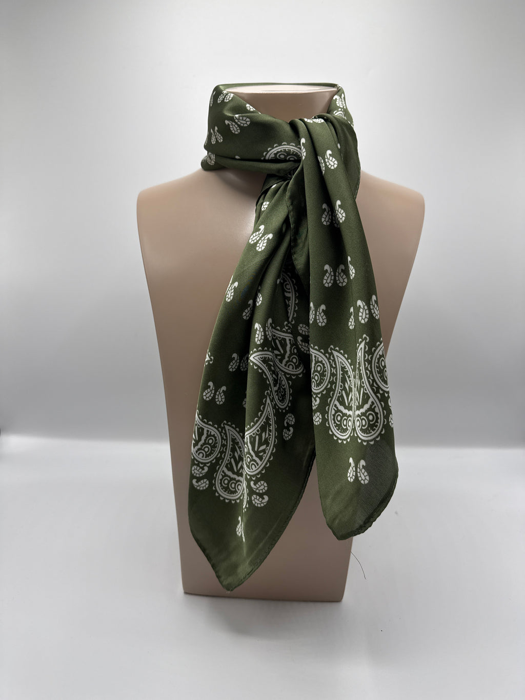 Silk neck tie